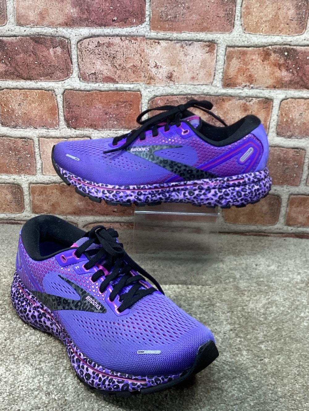 Brooks Ghost 14 Electric Cheetah women’s running shoes sneakers size 8.5